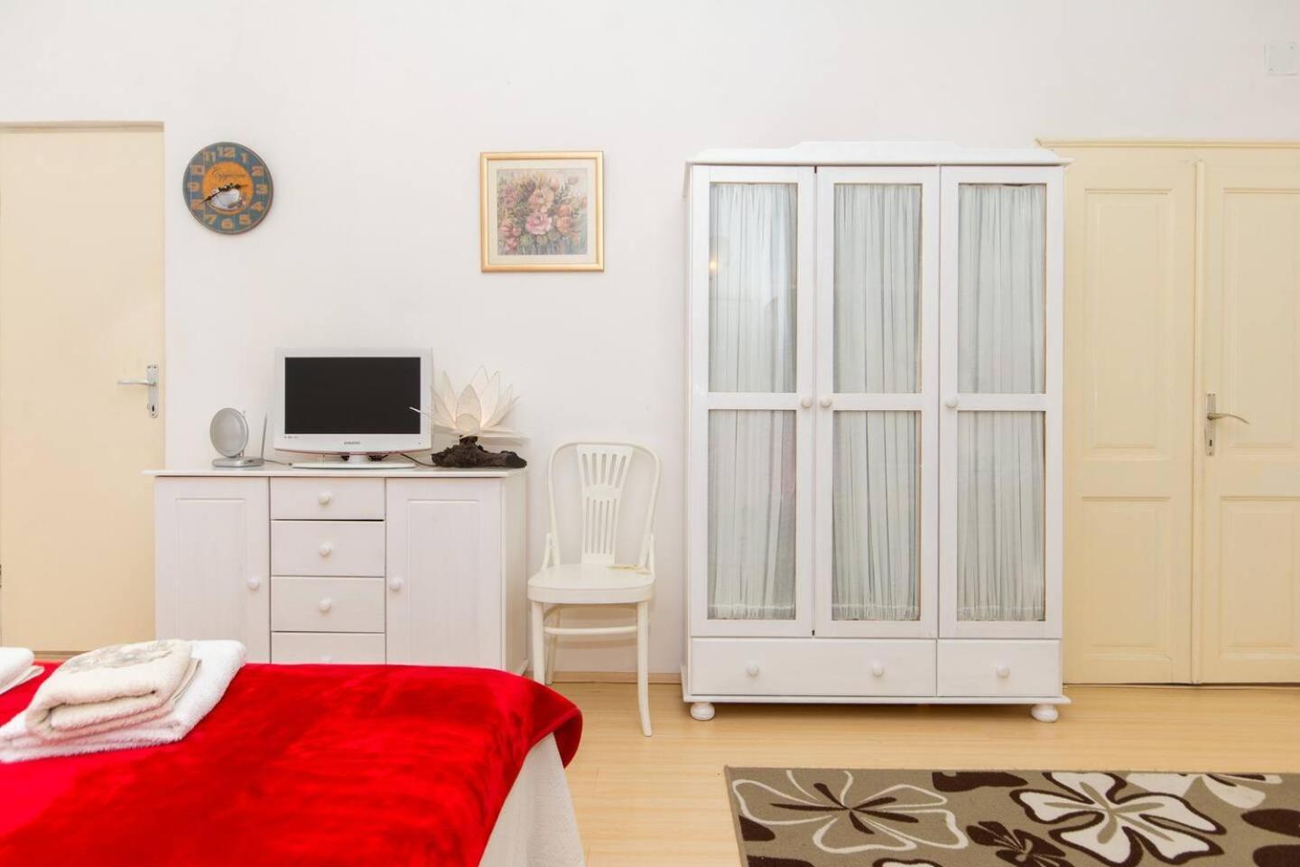 Stella City Center Accommodation Дубровник Екстериор снимка